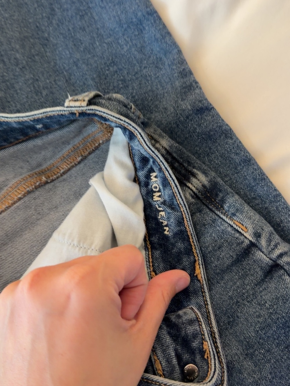 American Eagle Mom Jeans - Picture 3 of 6